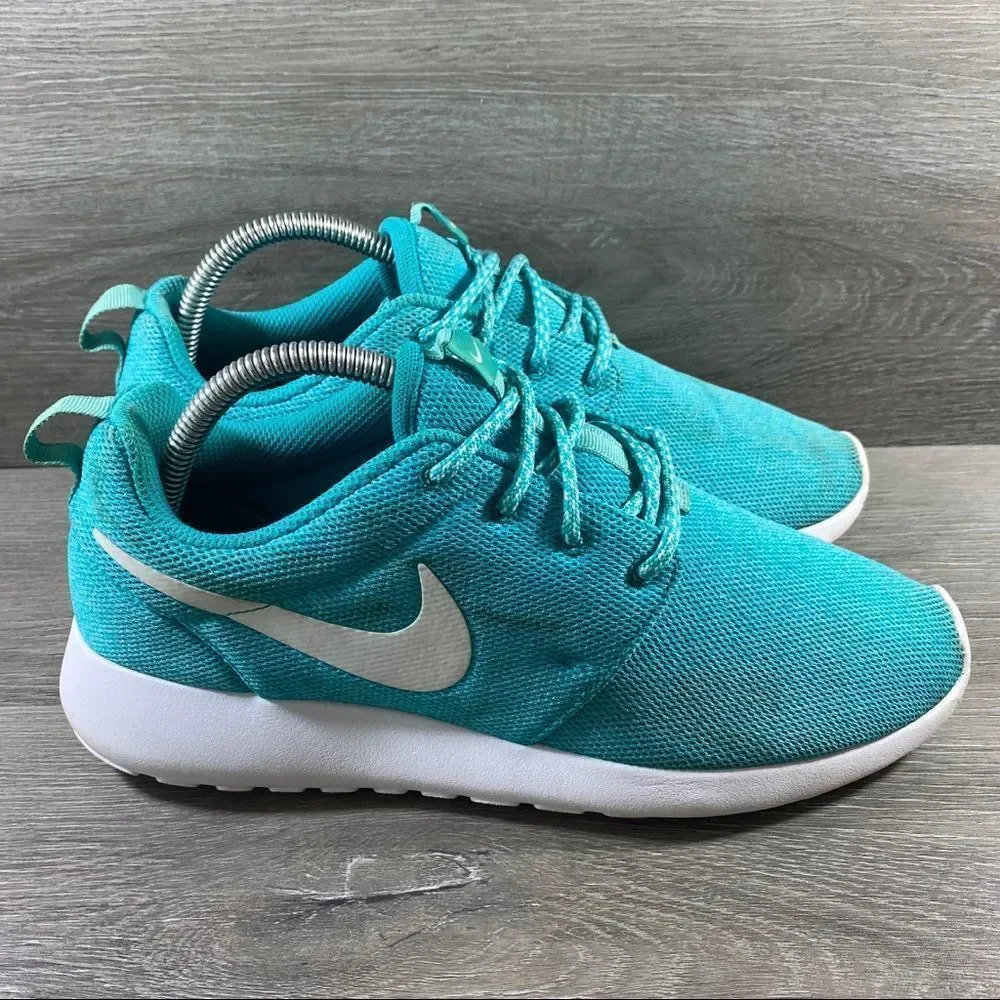 Nike Womens W Roshe One Clear Jade/White-Turquoise 844994-300 Sz 8.5 - Picture 4 of 8